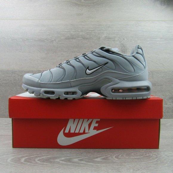 Nike Air Max Plus TN Grey Black Running Shoes - Picture 3 of 8